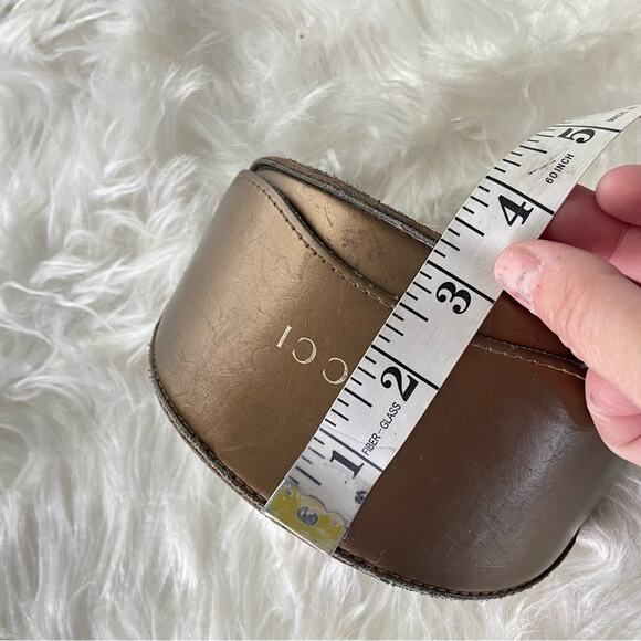Gucci Unisex Sunglasses Case Glasses Leather Gold Bronze Velvet Interior GG Logo